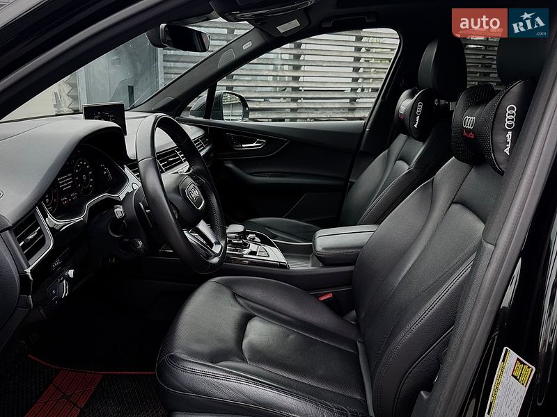 Внедорожник / Кроссовер Audi Q7 2018 в Киеве