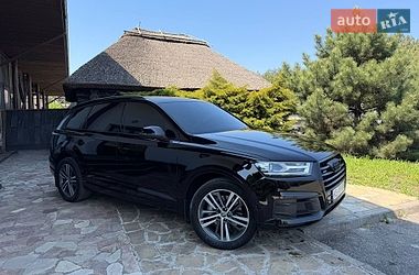 Позашляховик / Кросовер Audi Q7 2019 в Дніпрі
