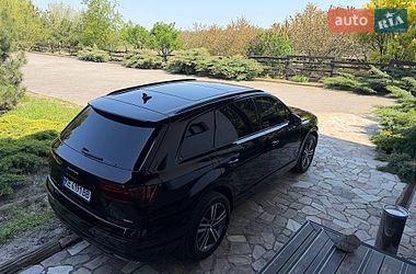 Позашляховик / Кросовер Audi Q7 2019 в Дніпрі