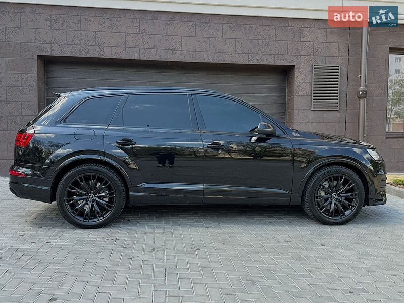 Внедорожник / Кроссовер Audi Q7 2018 в Николаеве