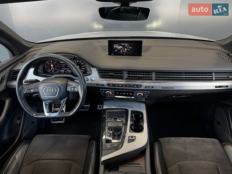 Внедорожник / Кроссовер Audi Q7 2017 в Киеве