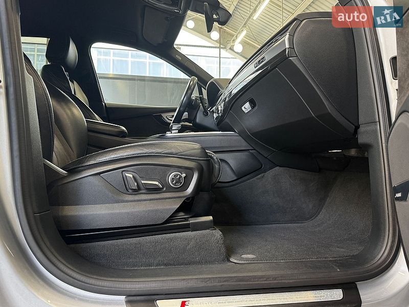 Внедорожник / Кроссовер Audi Q7 2017 в Киеве