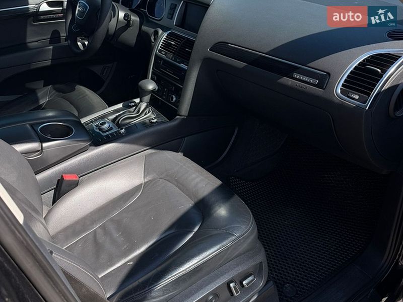 Внедорожник / Кроссовер Audi Q7 2012 в Киеве