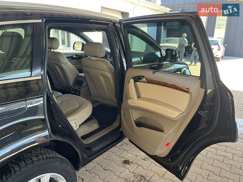 Внедорожник / Кроссовер Audi Q7 2006 в Сумах