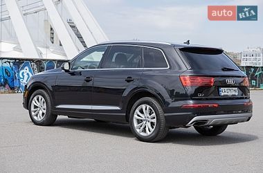 Внедорожник / Кроссовер Audi Q7 2016 в Киеве