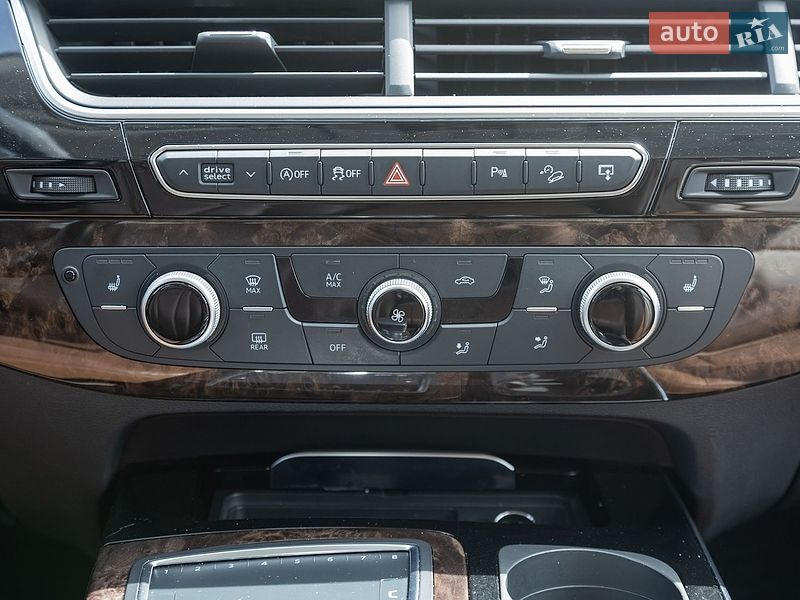 Внедорожник / Кроссовер Audi Q7 2016 в Киеве