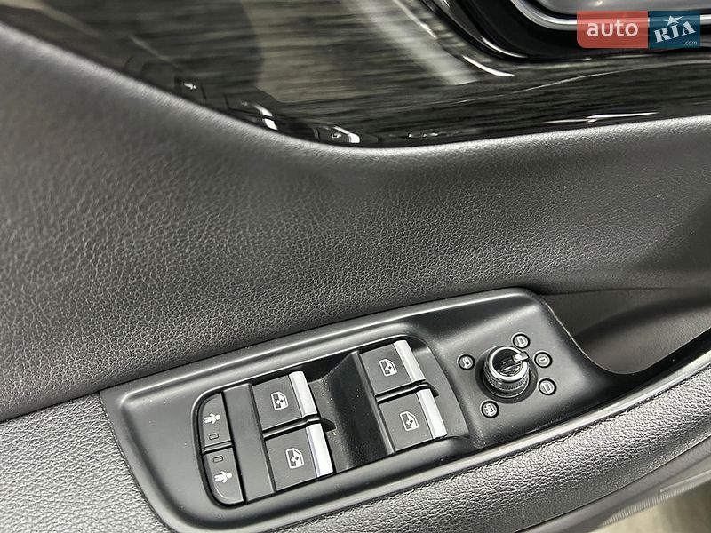 Позашляховик / Кросовер Audi Q7 2018 в Чернівцях