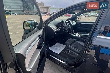 Позашляховик / Кросовер Audi Q7 2011 в Житомирі