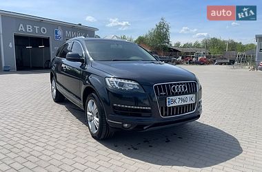 Позашляховик / Кросовер Audi Q7 2012 в Нововолинську