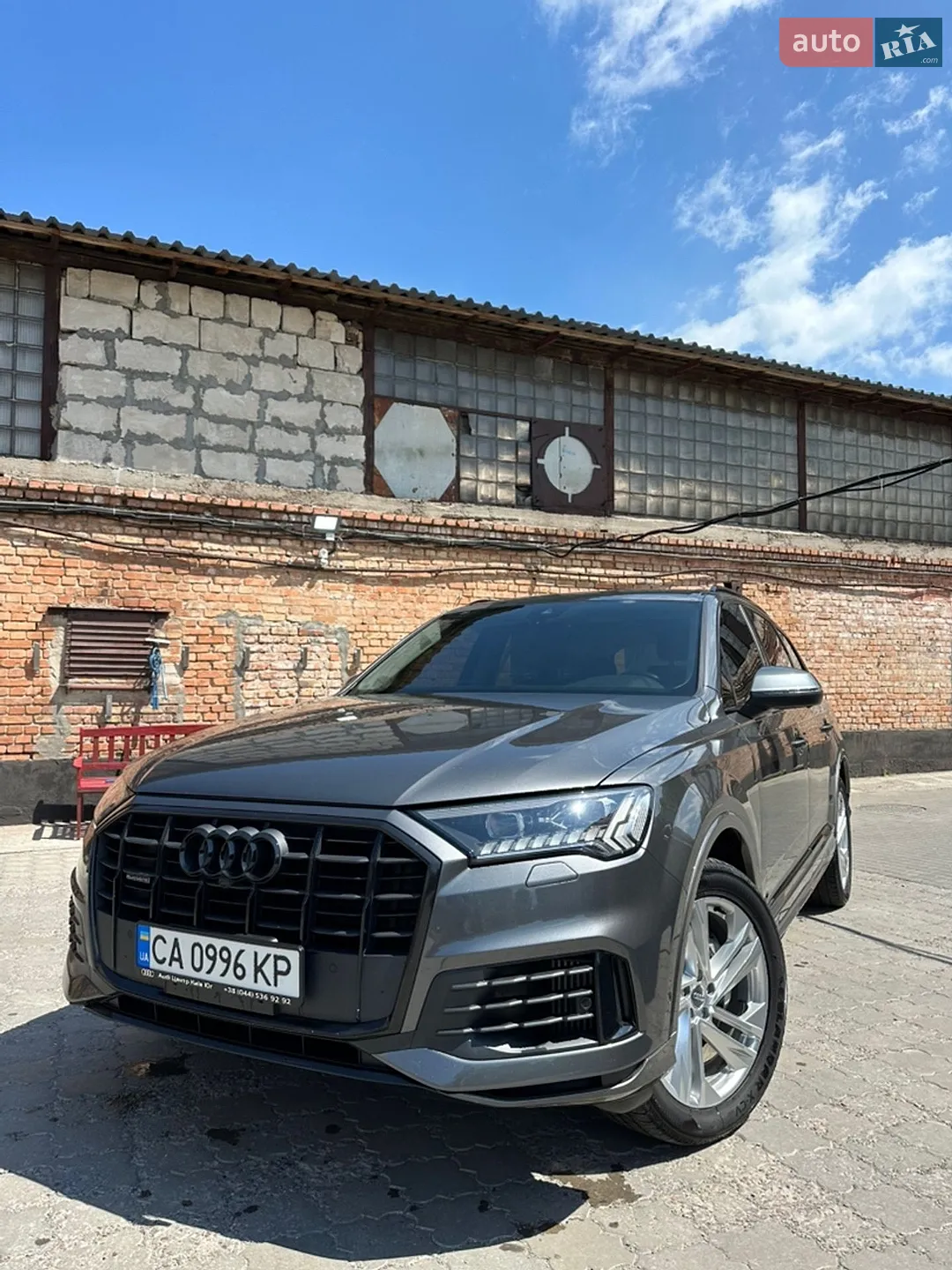 2020 Audi Q7 - фото 1