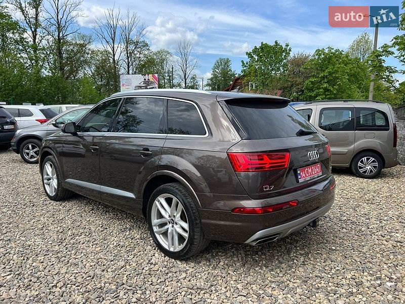 Позашляховик / Кросовер Audi Q7 2017 в Коломиї