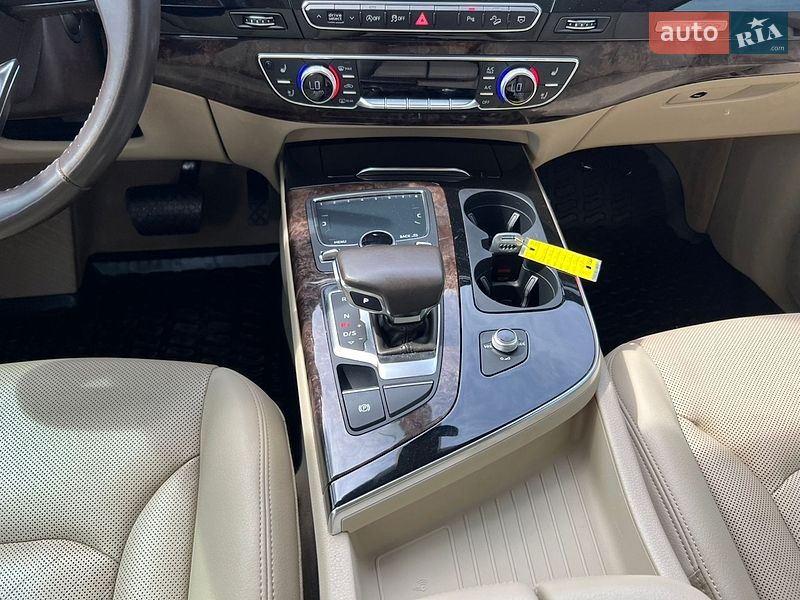 Позашляховик / Кросовер Audi Q7 2017 в Коломиї