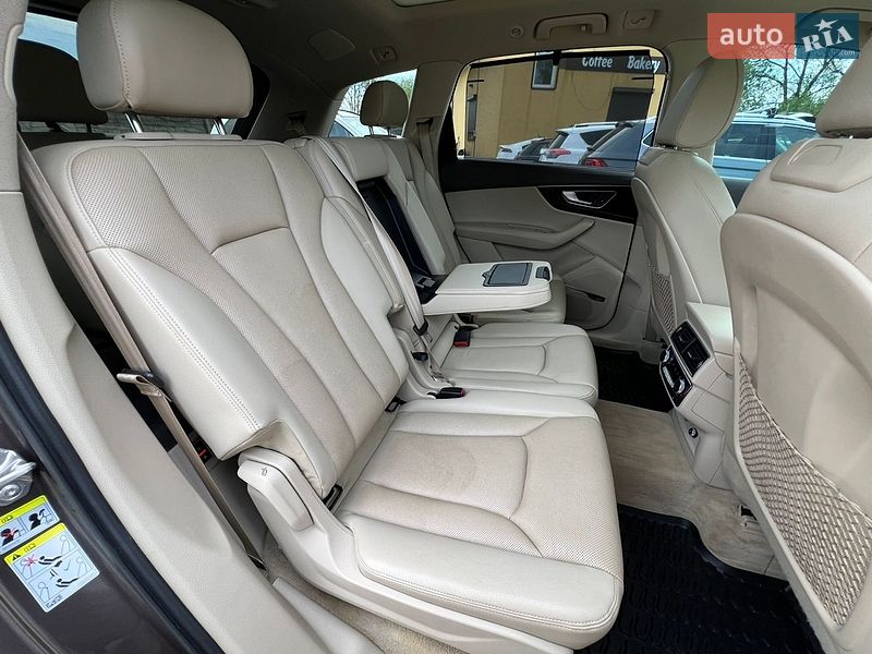 Позашляховик / Кросовер Audi Q7 2017 в Коломиї