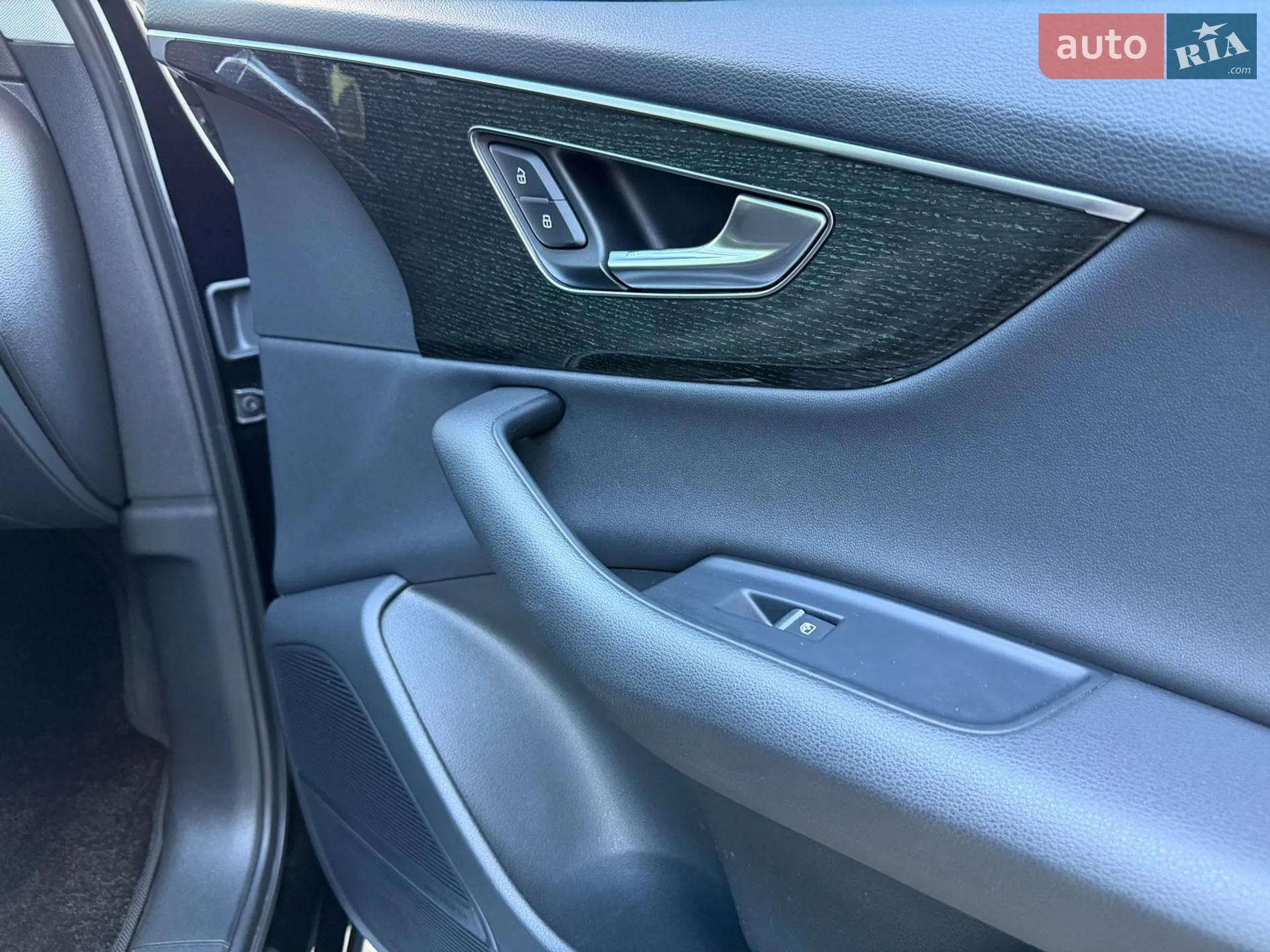 2020 Audi Q7 - мініатюра 16