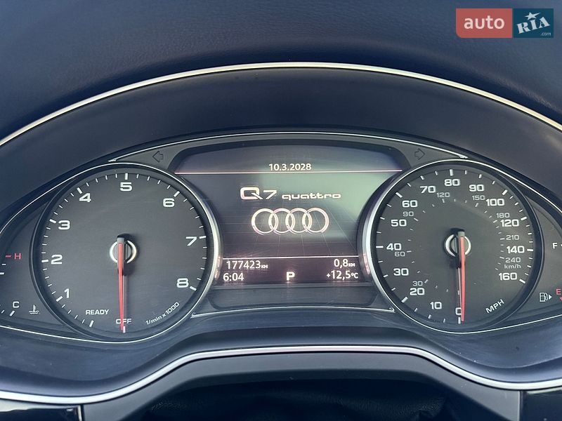 Позашляховик / Кросовер Audi Q7 2015 в Краснограді