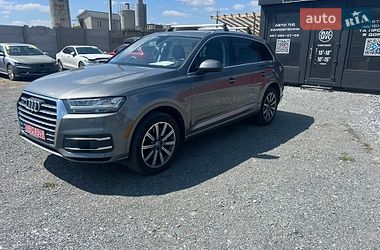 Позашляховик / Кросовер Audi Q7 2017 в Здолбуніві