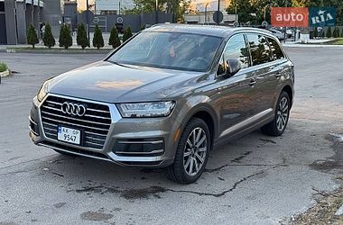 Позашляховик / Кросовер Audi Q7 2017 в Харкові