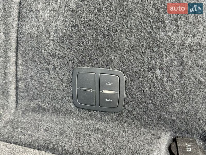 Позашляховик / Кросовер Audi Q7 2015 в Львові