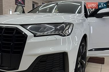 Внедорожник / Кроссовер Audi Q7 2021 в Киеве