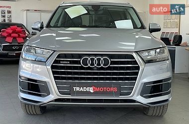 Внедорожник / Кроссовер Audi Q7 2017 в Киеве