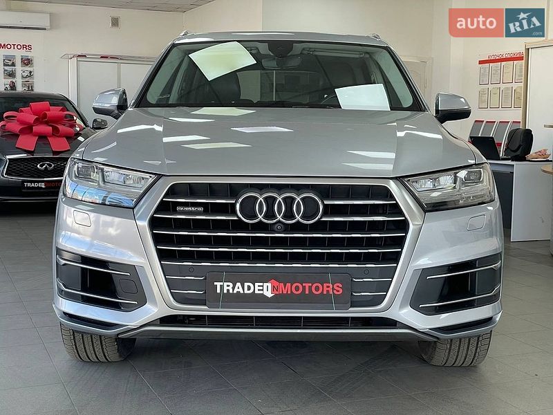 Внедорожник / Кроссовер Audi Q7 2017 в Киеве