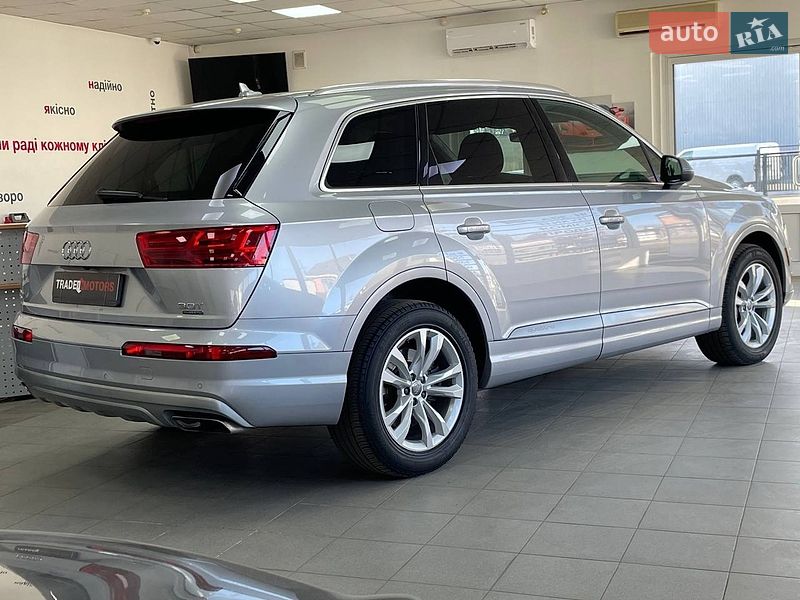 Внедорожник / Кроссовер Audi Q7 2017 в Киеве