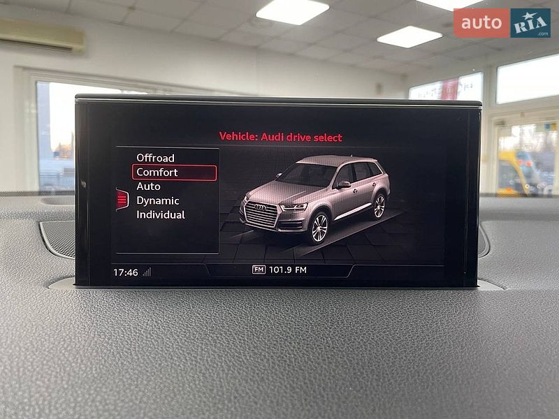 Внедорожник / Кроссовер Audi Q7 2017 в Киеве