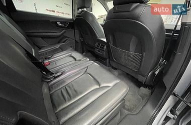 Внедорожник / Кроссовер Audi Q7 2017 в Киеве