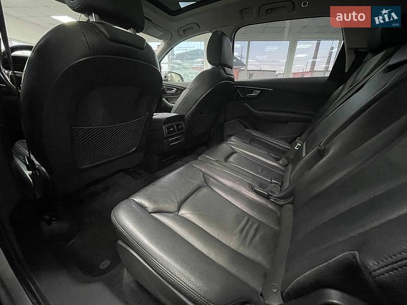 Внедорожник / Кроссовер Audi Q7 2017 в Киеве