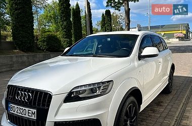 Позашляховик / Кросовер Audi Q7 2010 в Заліщиках