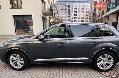 Внедорожник / Кроссовер Audi Q7 2020 в Киеве