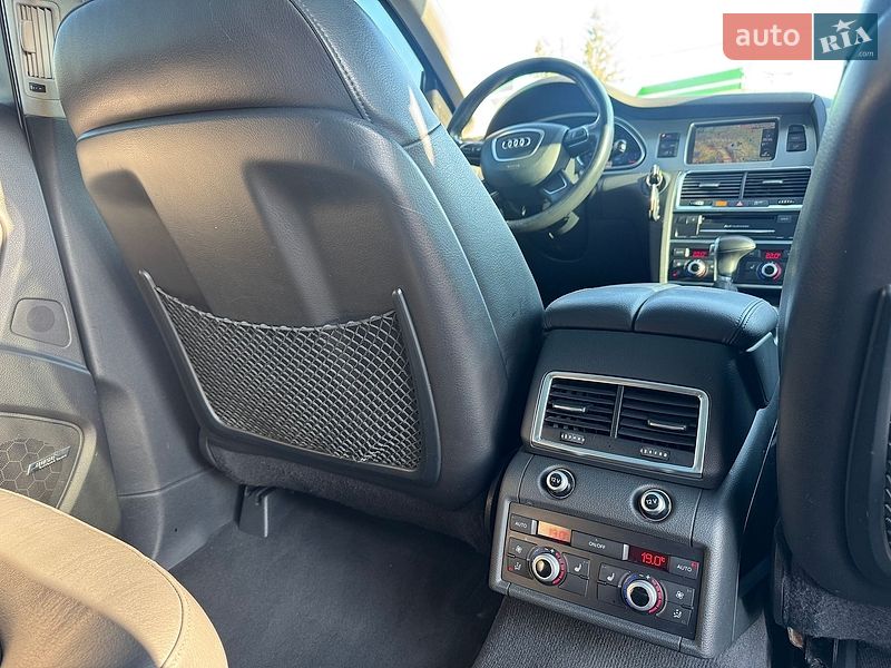 Позашляховик / Кросовер Audi Q7 2013 в Тернополі