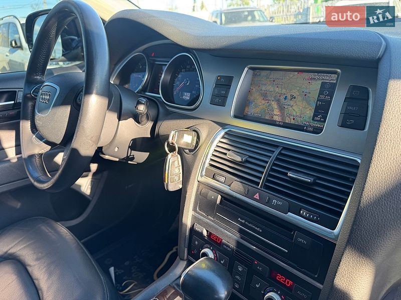 Позашляховик / Кросовер Audi Q7 2013 в Тернополі
