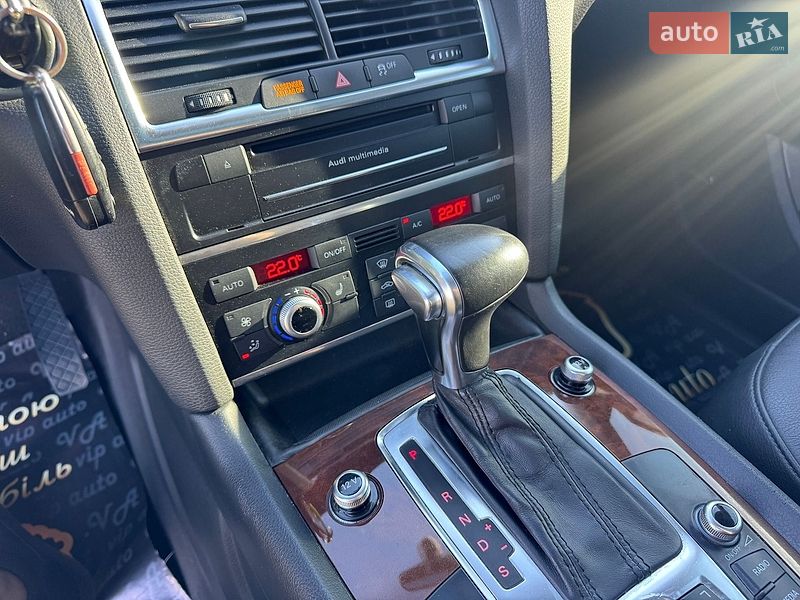 Позашляховик / Кросовер Audi Q7 2013 в Тернополі
