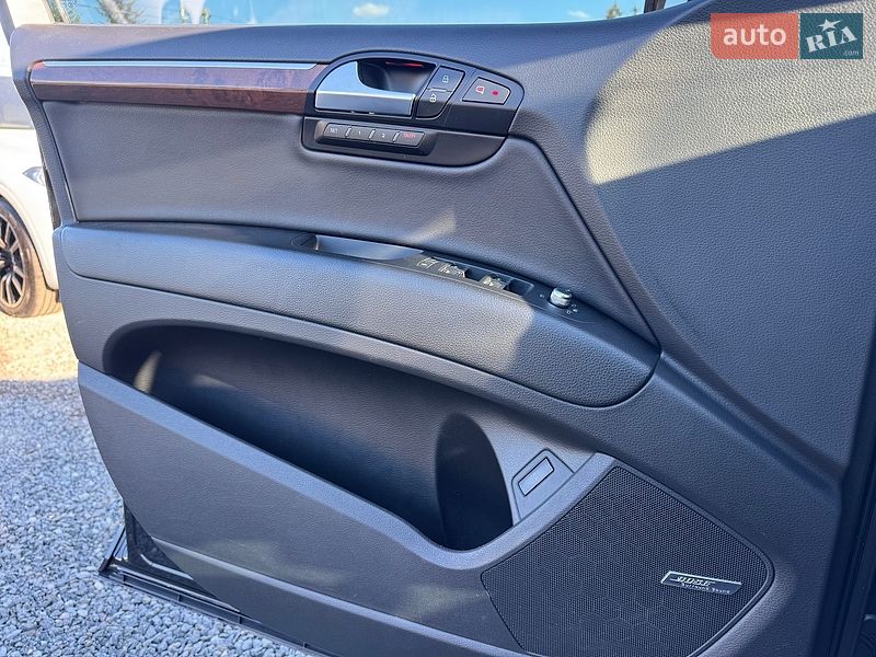 Позашляховик / Кросовер Audi Q7 2013 в Тернополі