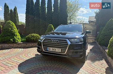 Внедорожник / Кроссовер Audi Q7 2016 в Ровно Внедорожник / Кроссовер Audi Q7 2016 в Ровно