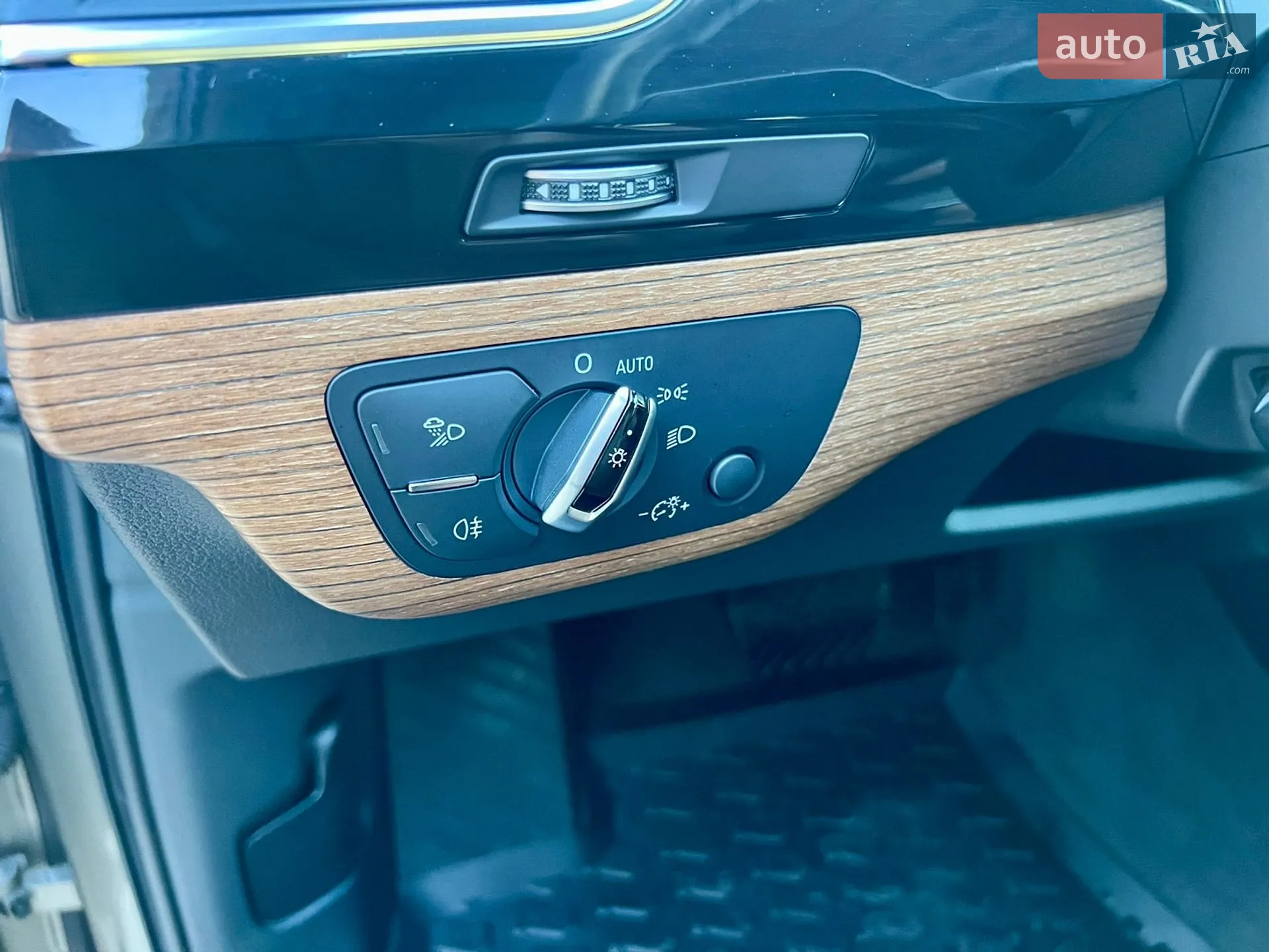 2016 Audi Q7 - мініатюра 23