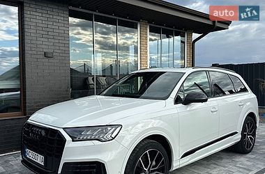 Внедорожник / Кроссовер Audi Q7 2019 в Луцке