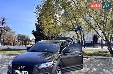 Позашляховик / Кросовер Audi Q7 2009 в Новомосковську