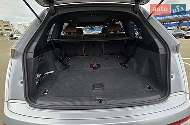 Позашляховик / Кросовер Audi Q7 2017 в Києві