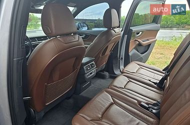 Позашляховик / Кросовер Audi Q7 2017 в Києві
