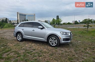 Позашляховик / Кросовер Audi Q7 2017 в Києві