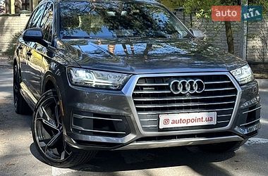 Позашляховик / Кросовер Audi Q7 2019 в Білогородці