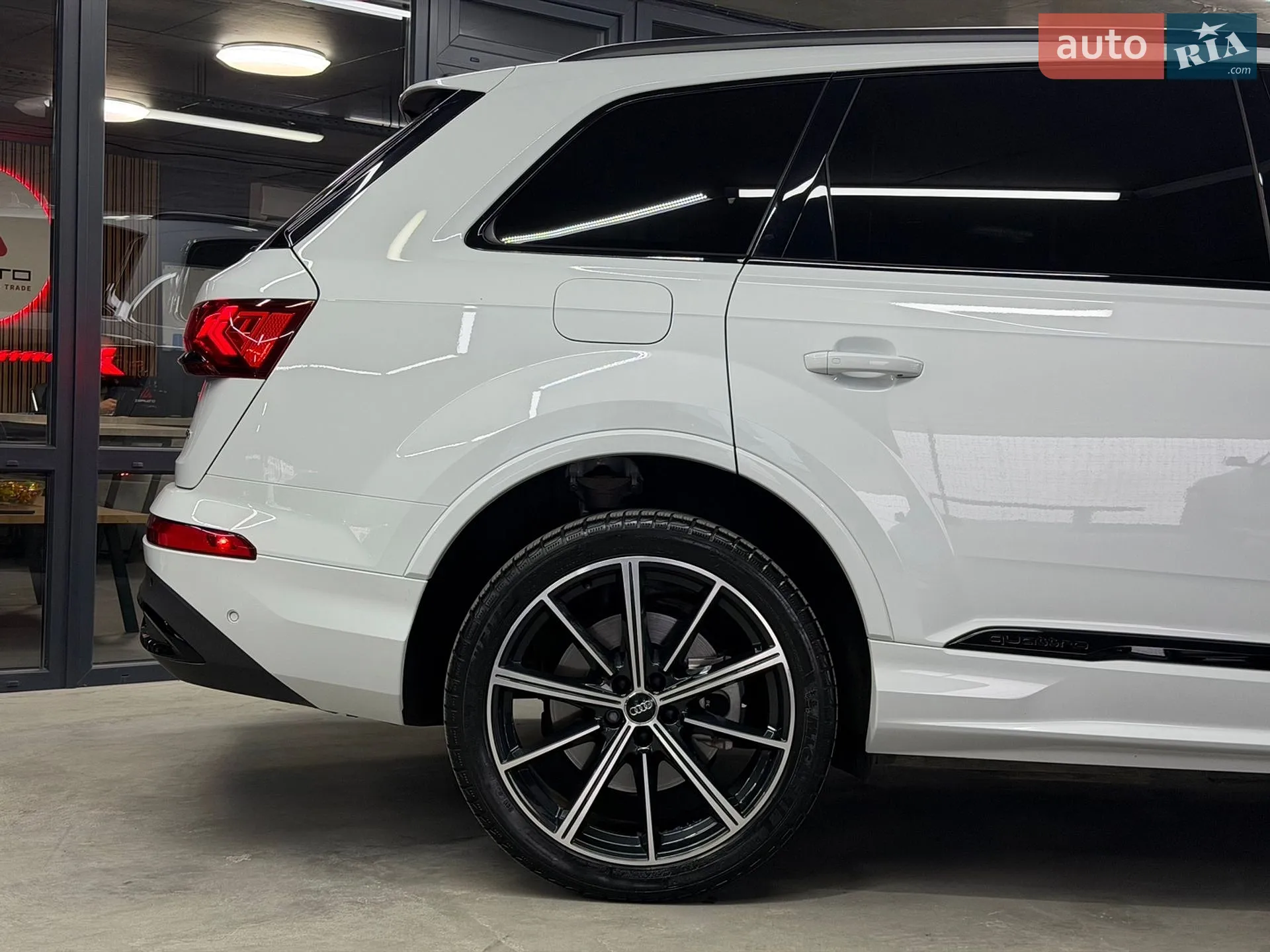 2020 Audi Q7 - мініатюра 18
