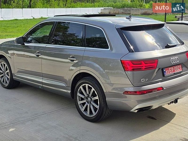 Позашляховик / Кросовер Audi Q7 2017 в Одесі