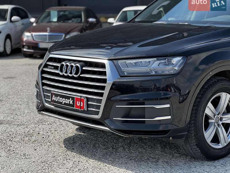 Позашляховик / Кросовер Audi Q7 2018 в Львові