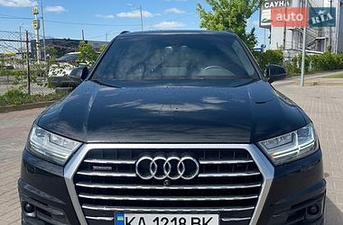 Внедорожник / Кроссовер Audi Q7 2017 в Киеве