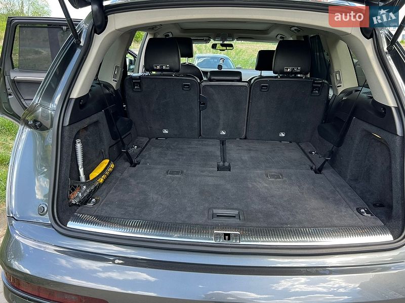 Позашляховик / Кросовер Audi Q7 2012 в Львові