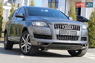 Позашляховик / Кросовер Audi Q7 2014 в Здолбуніві