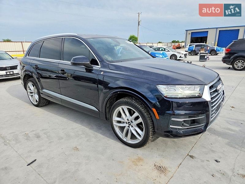 Внедорожник / Кроссовер Audi Q7 2017 в Львове